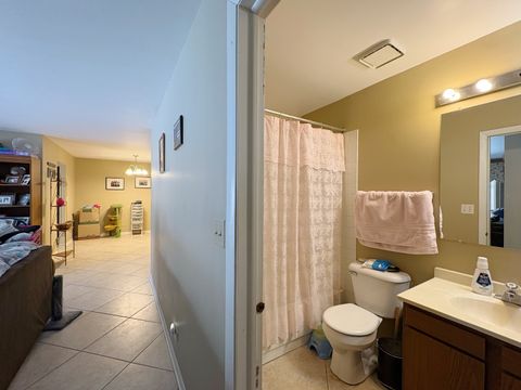 Tiny photo for 2830 Northampton Drive #A1, Rolling Meadows, IL 60008 (MLS # 12557757)