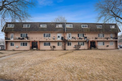 Photo of 2312 Algonquin Road #3, Rolling Meadows, IL 60008 (MLS # 12311120)