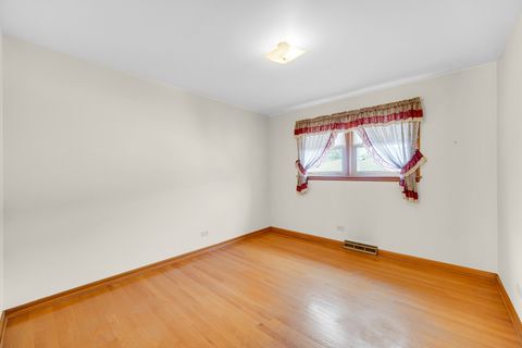 Tiny photo for 18537 Palmer Avenue, Homewood, IL 60430 (MLS # 12515524)