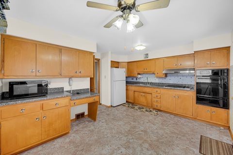 Tiny photo for 18537 Palmer Avenue, Homewood, IL 60430 (MLS # 12515524)