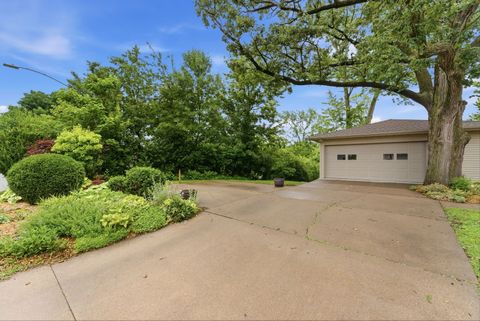 Tiny photo for 403 N 10th Street, Clinton, IA 52732 (MLS # 12672543)