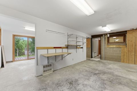 Tiny photo for 403 N 10th Street, Clinton, IA 52732 (MLS # 12672543)