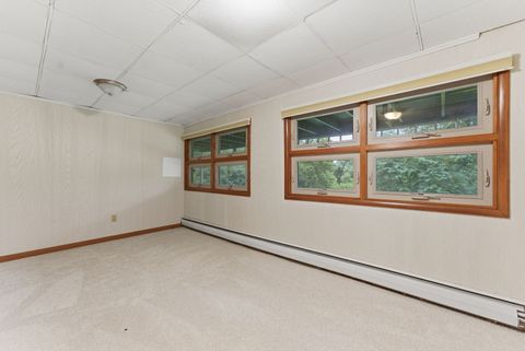 Tiny photo for 403 N 10th Street, Clinton, IA 52732 (MLS # 12672543)