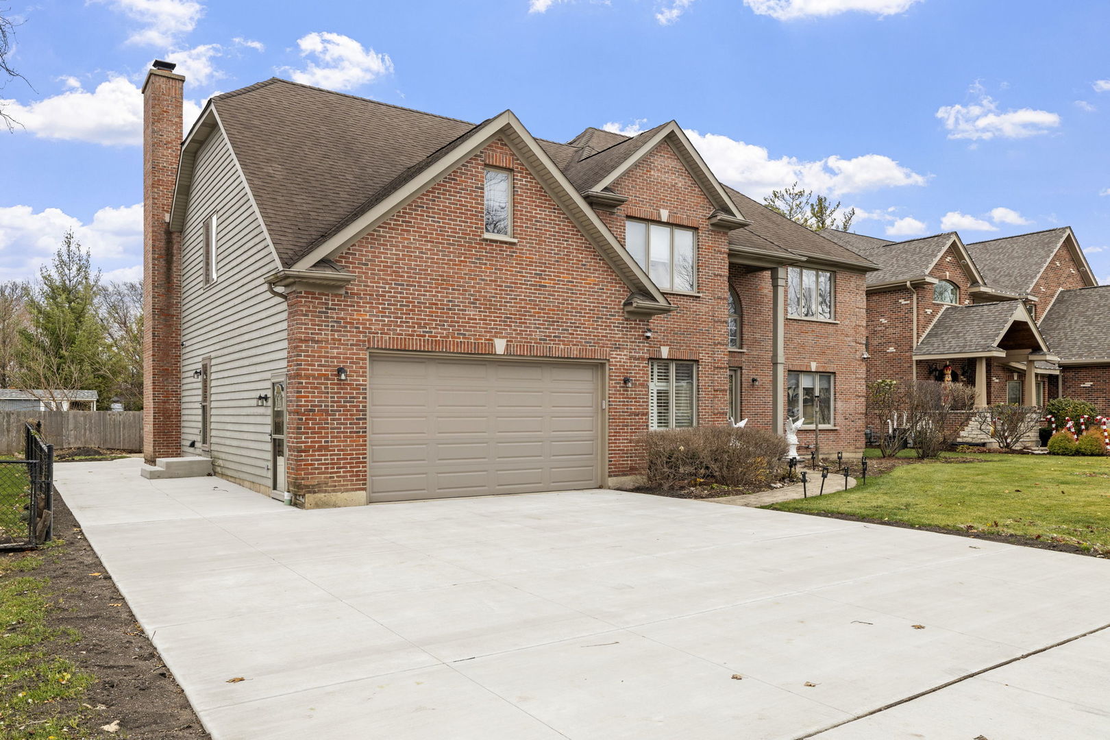 1203 N Burning Bush Lane