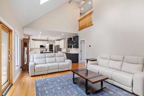 Tiny photo for 1203 N Burning Bush Lane, Mount Prospect, IL 60056 (MLS # 12525356)