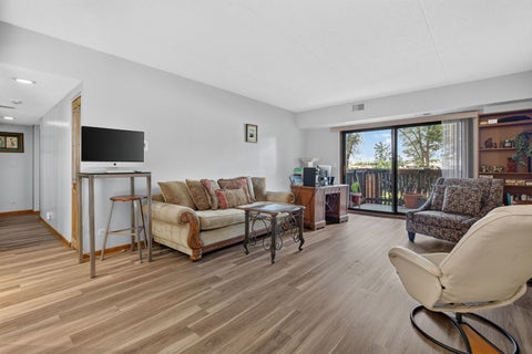 Tiny photo for 1424 Woodbridge Road #1H, Joliet, IL 60436 (MLS # 12709918)