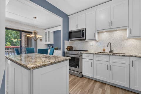 Tiny photo for 1424 Woodbridge Road #1H, Joliet, IL 60436 (MLS # 12709918)