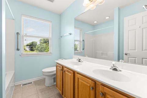 Tiny photo for 260 Ridge Road, North Aurora, IL 60542 (MLS # 12713064)