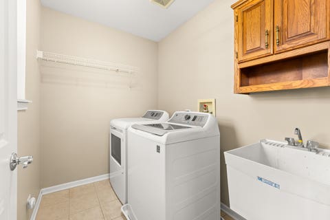 Tiny photo for 260 Ridge Road, North Aurora, IL 60542 (MLS # 12713064)