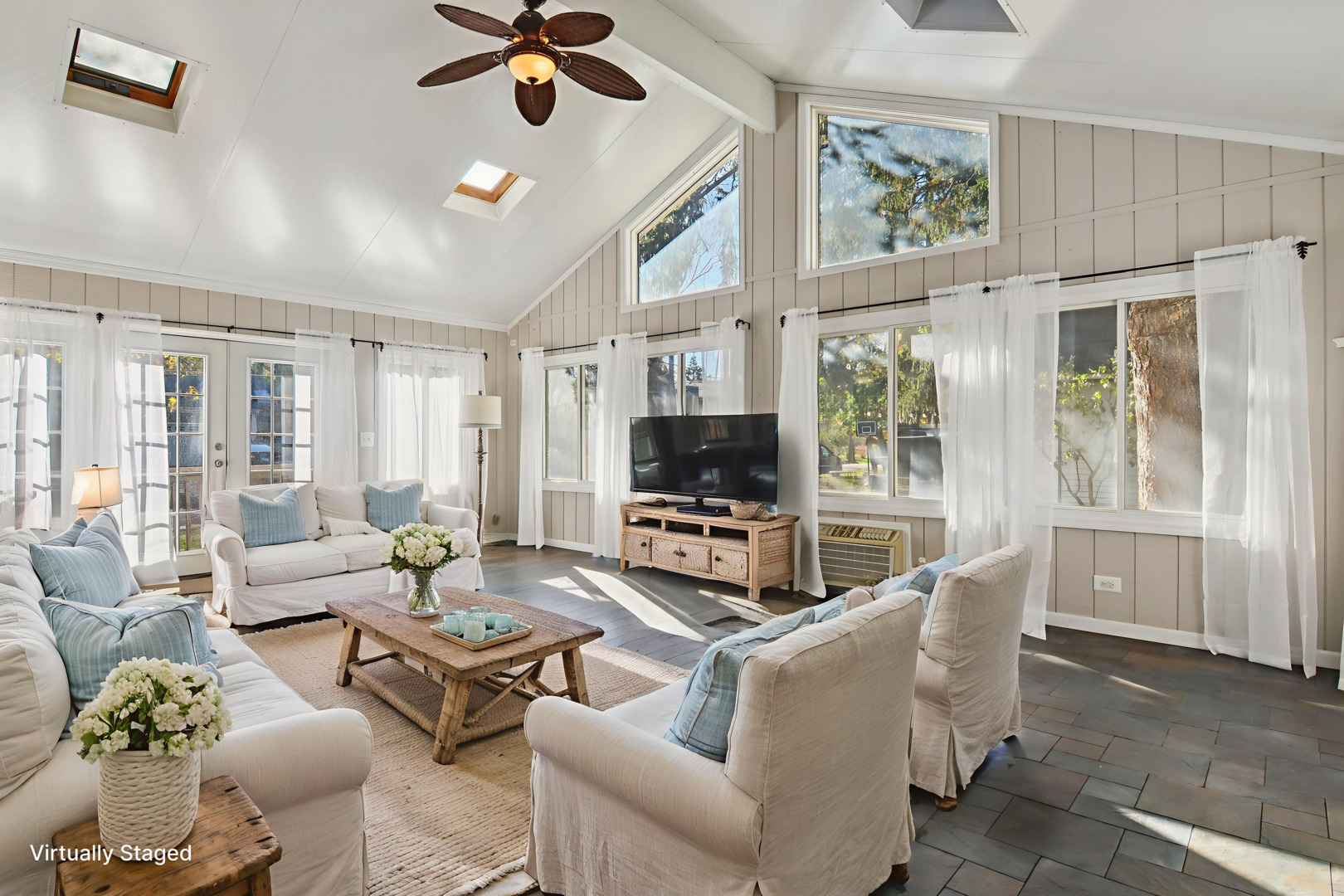 390 N Garfield Boulevard