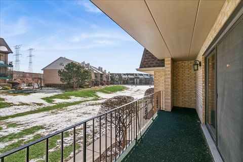 Tiny photo for 15705 Old Orchard Court #1N, Orland Park, IL 60462 (MLS # 12509278)