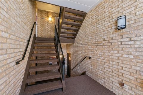 Tiny photo for 15705 Old Orchard Court #1N, Orland Park, IL 60462 (MLS # 12509278)