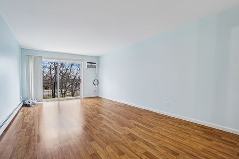 Tiny photo for Palos Hills, IL 60465 (MLS # 12501701)