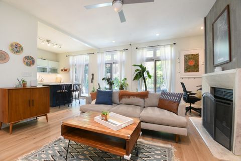 Tiny photo for 1502 S Prairie Avenue #B, Chicago, IL 60605 (MLS # 12445551)