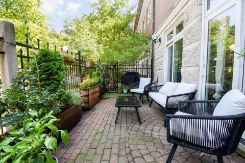 Tiny photo for 1502 S Prairie Avenue #B, Chicago, IL 60605 (MLS # 12445551)