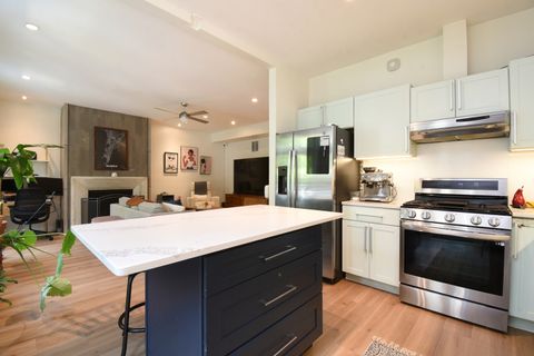 Tiny photo for 1502 S Prairie Avenue #B, Chicago, IL 60605 (MLS # 12445551)