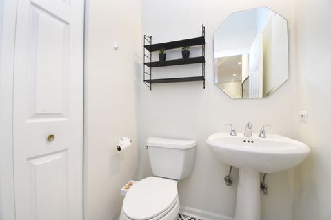 Tiny photo for 1502 S Prairie Avenue #B, Chicago, IL 60605 (MLS # 12445551)