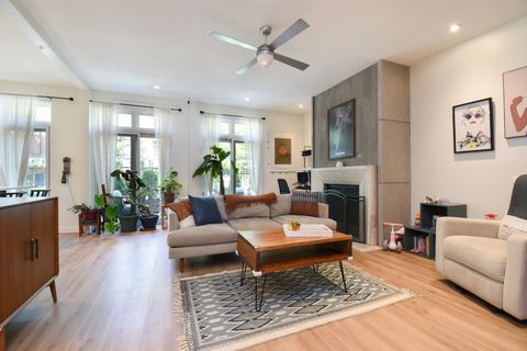 Tiny photo for 1502 S Prairie Avenue #B, Chicago, IL 60605 (MLS # 12445551)