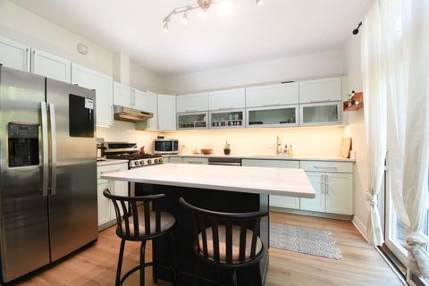 Tiny photo for 1502 S Prairie Avenue #B, Chicago, IL 60605 (MLS # 12445551)
