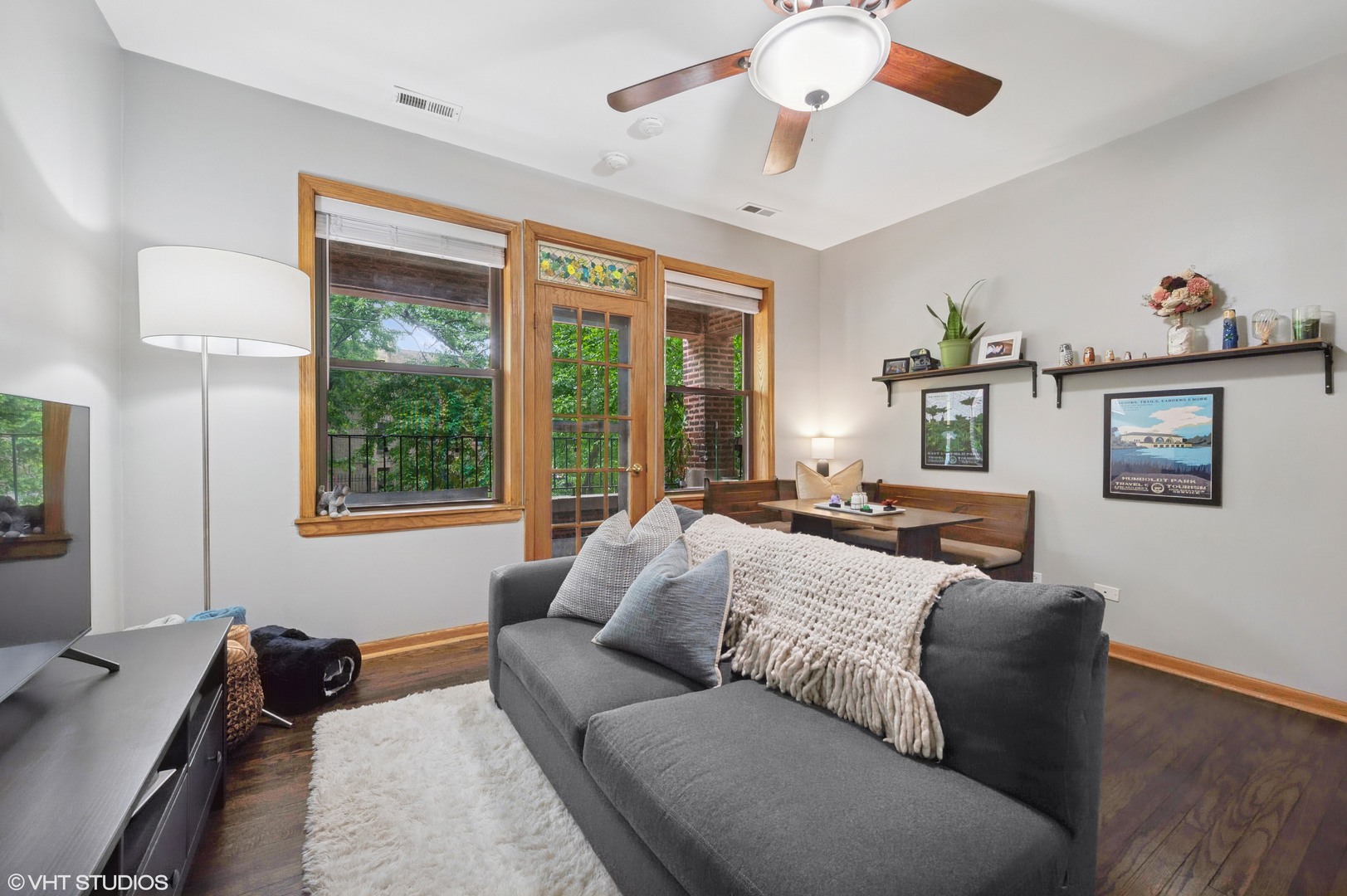 2235 N Saint Louis Avenue 1