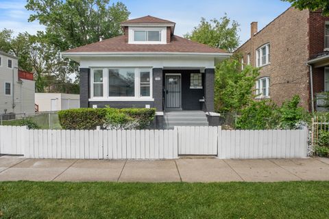 Photo of 7948 S Colfax Avenue, Chicago, IL 60649 (MLS # 12630283)