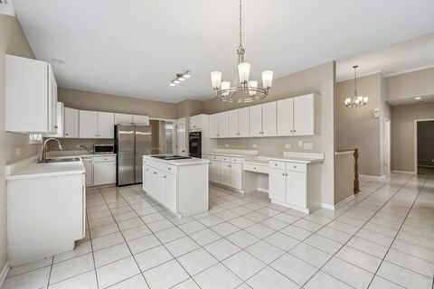 Tiny photo for 5 Middlesex Court, Lincolnshire, IL 60069 (MLS # 12627477)