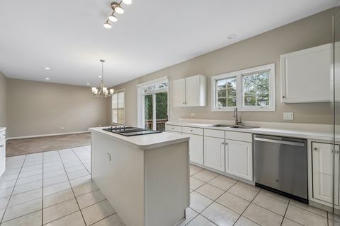 Tiny photo for 5 Middlesex Court, Lincolnshire, IL 60069 (MLS # 12627477)