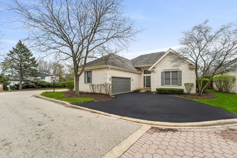 Tiny photo for 5 Middlesex Court, Lincolnshire, IL 60069 (MLS # 12627477)