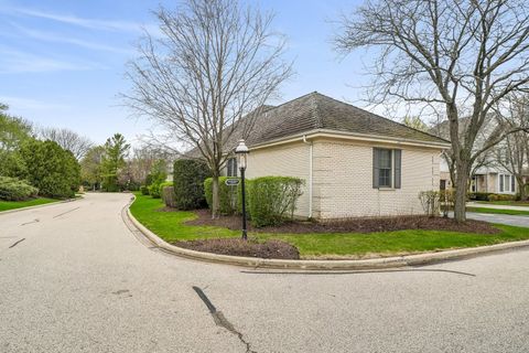 Tiny photo for 5 Middlesex Court, Lincolnshire, IL 60069 (MLS # 12627477)