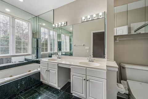 Tiny photo for 5 Middlesex Court, Lincolnshire, IL 60069 (MLS # 12627477)