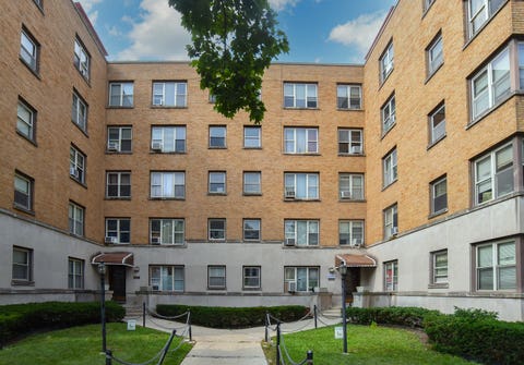 Photo of 2610 W Balmoral Avenue #203, Chicago, IL 60625 (MLS # 12729056)