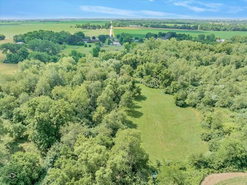 Tiny photo for 944 E County Line Road, Grant Park, IL 60940 (MLS # 12449914)