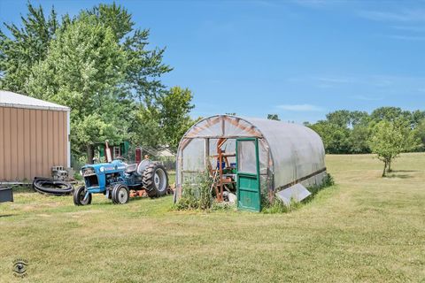 Tiny photo for 944 E County Line Road, Grant Park, IL 60940 (MLS # 12449914)