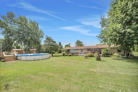 Tiny photo for 944 E County Line Road, Grant Park, IL 60940 (MLS # 12449914)