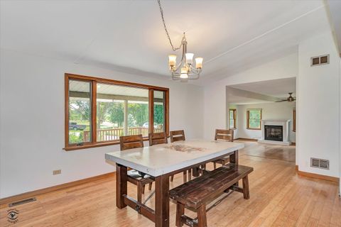 Tiny photo for 944 E County Line Road, Grant Park, IL 60940 (MLS # 12449914)