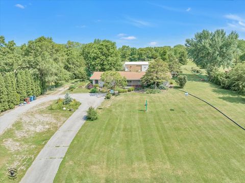 Tiny photo for 944 E County Line Road, Grant Park, IL 60940 (MLS # 12449914)