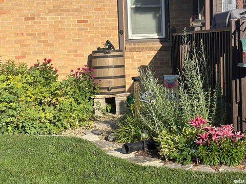 Tiny photo for 622 53RD Street, Moline, IL 61265 (MLS # QC4270105)