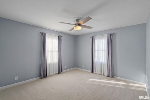 Tiny photo for 622 53RD Street, Moline, IL 61265 (MLS # QC4270105)