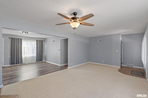 Tiny photo for 622 53RD Street, Moline, IL 61265 (MLS # QC4270105)