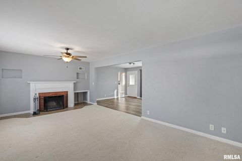 Tiny photo for 622 53RD Street, Moline, IL 61265 (MLS # QC4270105)