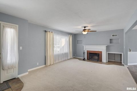 Tiny photo for 622 53RD Street, Moline, IL 61265 (MLS # QC4270105)