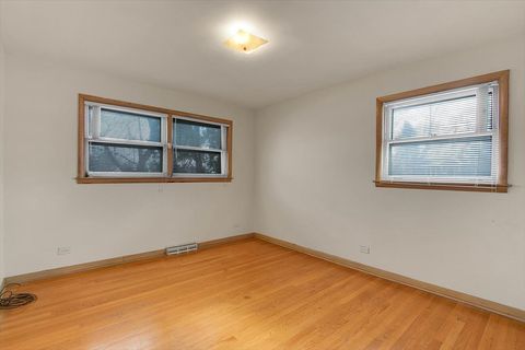 Tiny photo for 16560 Greenwood Avenue, South Holland, IL 60473 (MLS # 12479439)