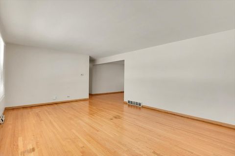 Tiny photo for 16560 Greenwood Avenue, South Holland, IL 60473 (MLS # 12479439)