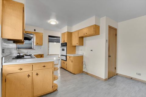 Tiny photo for 16560 Greenwood Avenue, South Holland, IL 60473 (MLS # 12479439)