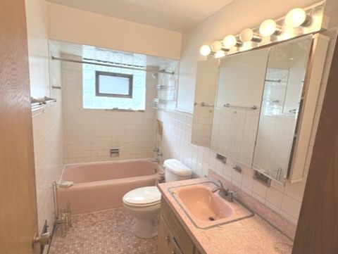 Tiny photo for 16560 Greenwood Avenue, South Holland, IL 60473 (MLS # 12479439)