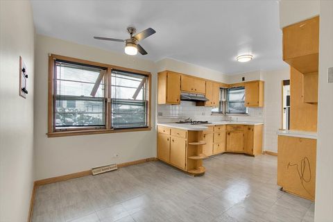 Tiny photo for 16560 Greenwood Avenue, South Holland, IL 60473 (MLS # 12479439)