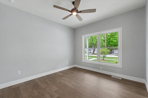 Tiny photo for 516 S 6th Street, Fairbury, IL 61739 (MLS # 12649029)