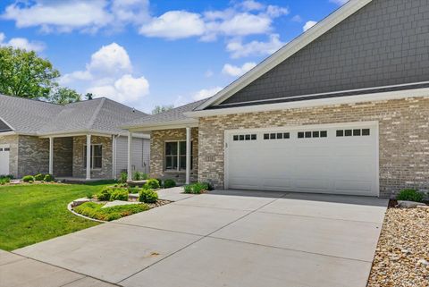 Tiny photo for 516 S 6th Street, Fairbury, IL 61739 (MLS # 12649029)