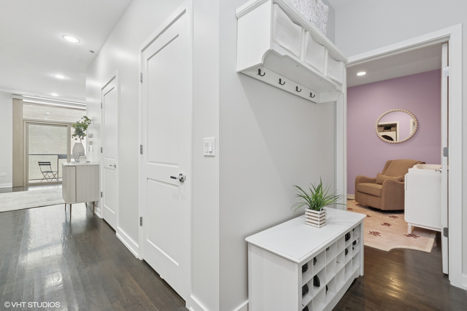 150 W Superior Street 605