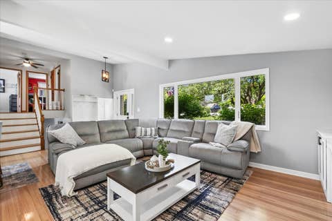 Tiny photo for 585 Killarney Pass Circle, Mundelein, IL 60060 (MLS # 12674576)